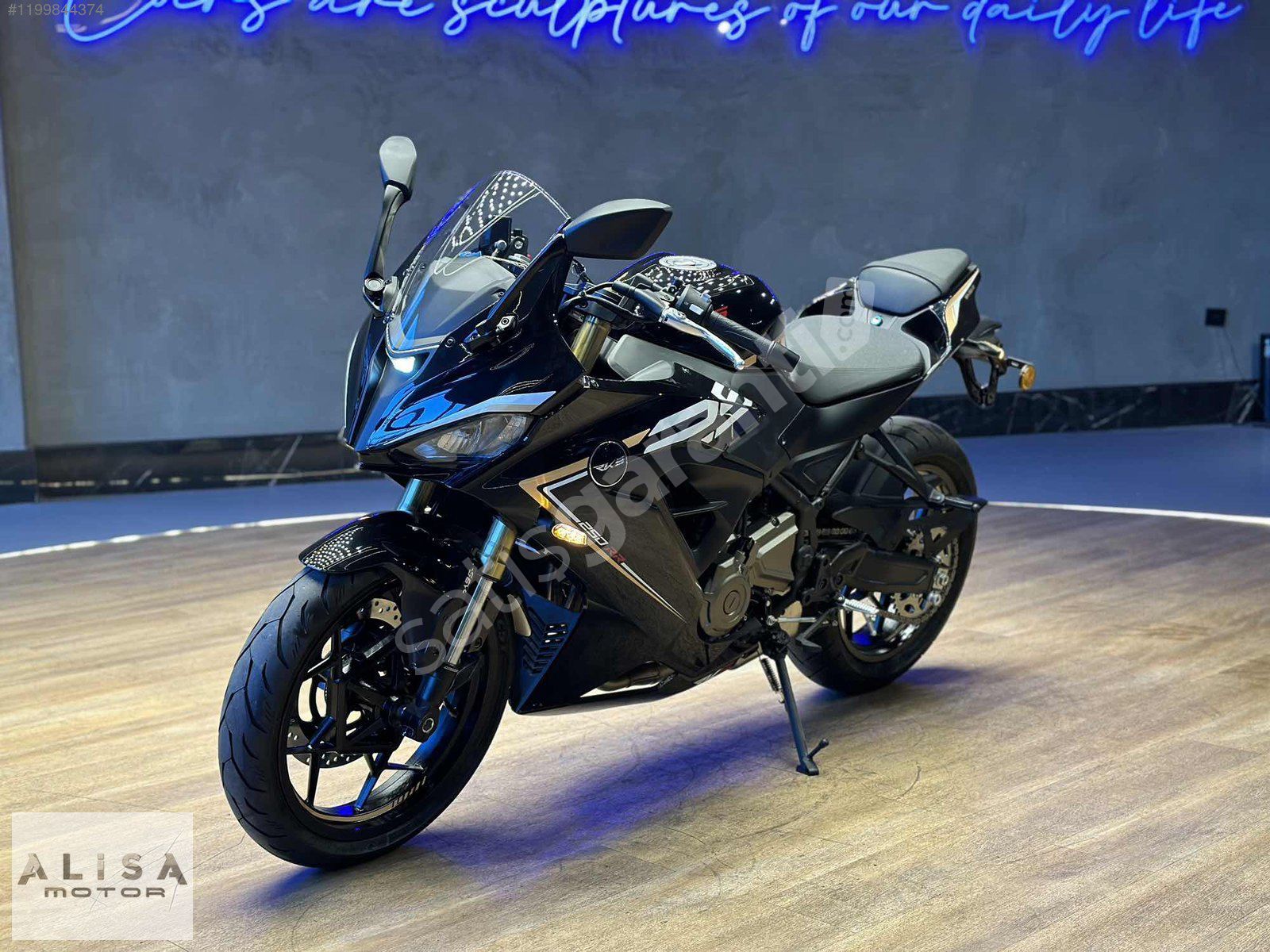 ALİSA'DAN RKS SRK250RR HEMEN TESLİM NAKİTE ÖZEL FİYAT