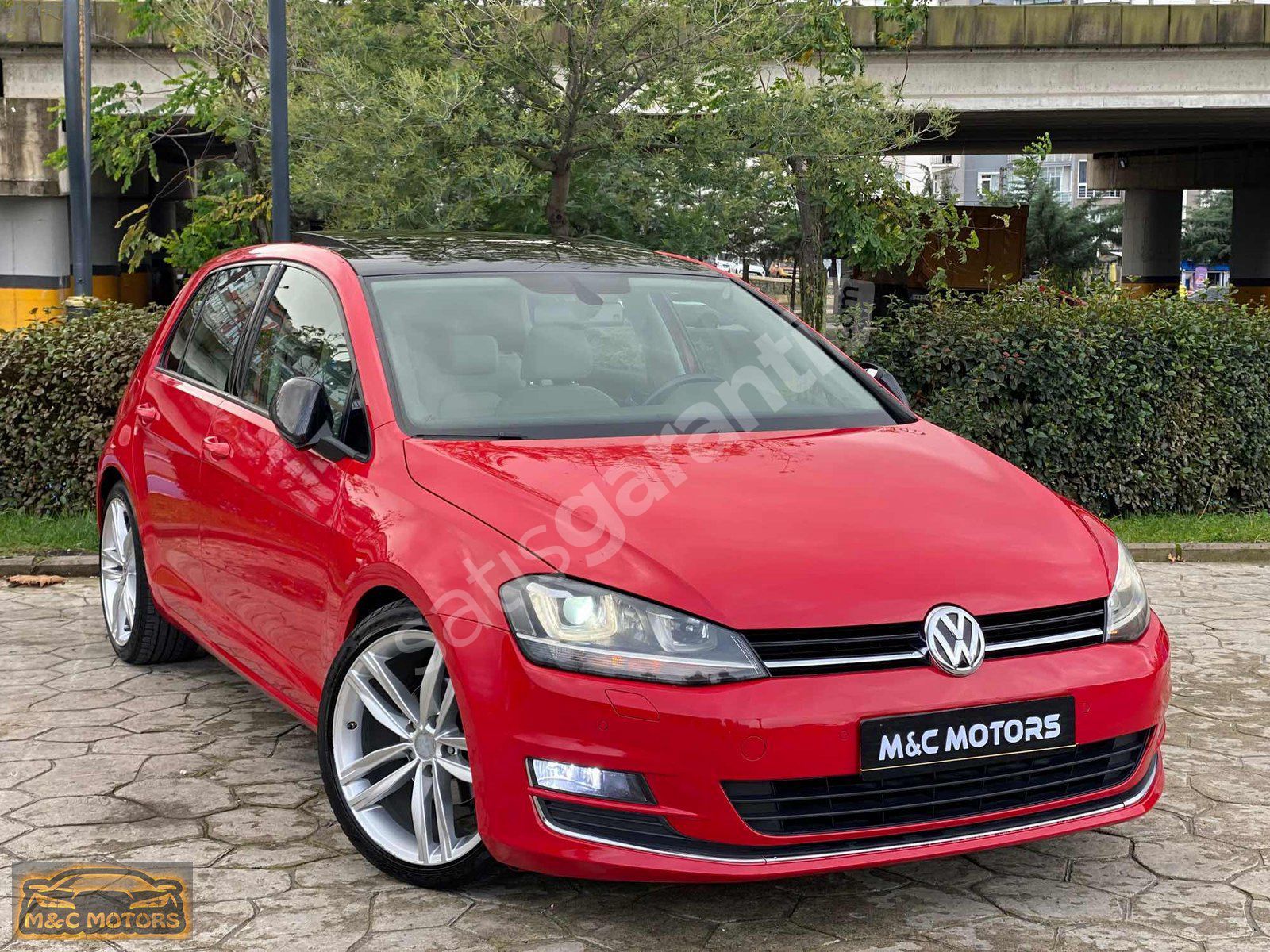 M&C MOTORS'DAN 2015 VW GOLF 1.2TSİ COMFORT/CAMTAVAN/DSG/HATASIZ