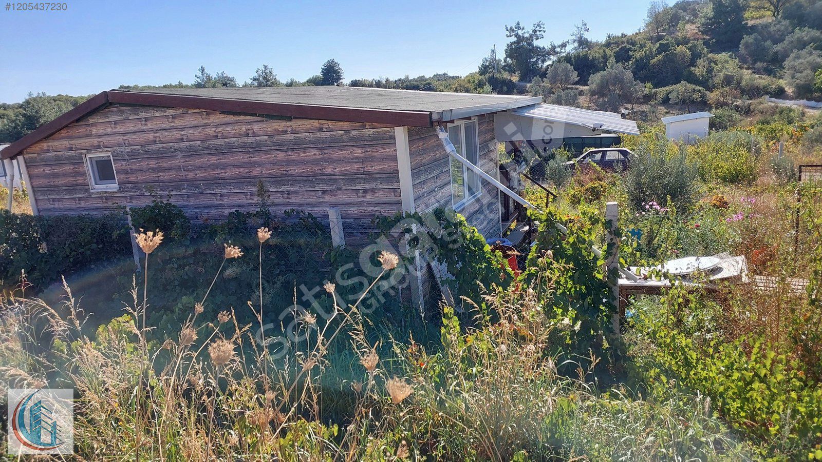 MENDERES ÇATALCA MAHALLESİ 7425 SOKAKTA 300 m2 BAHÇE İÇİ 50m2 EV
