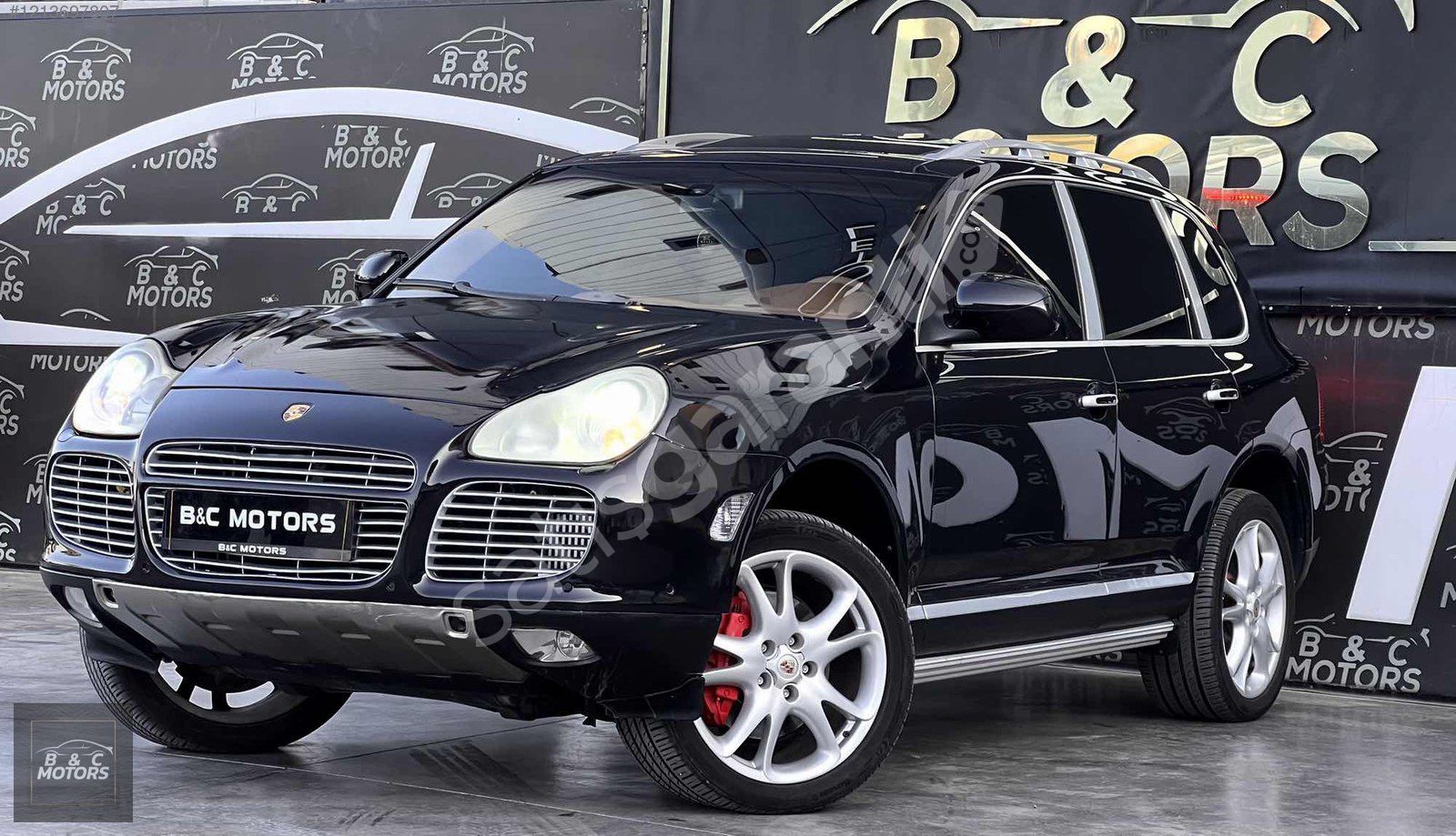 B&C MOTORS 2005 PORSCHE CAYENNE 4.5 TURBO SERVİS BAKIMLI