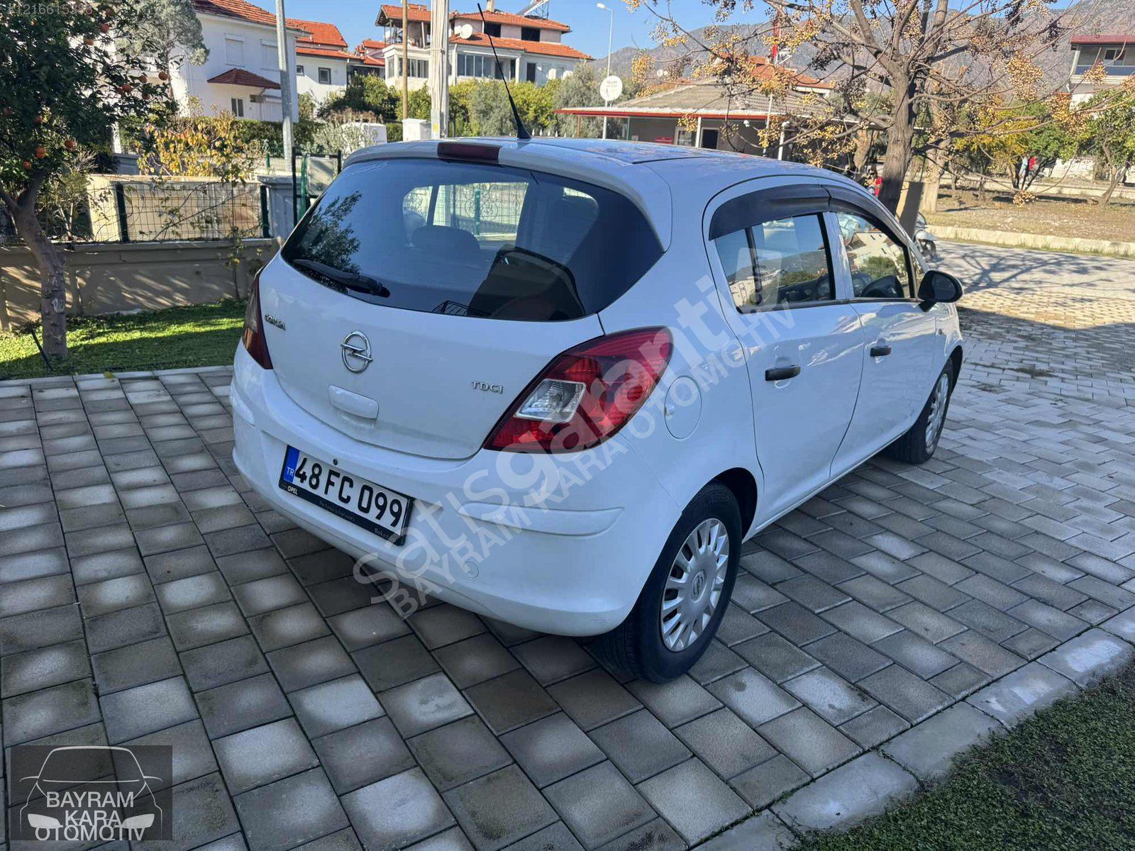 2013 Corsa 1.3 CDTI Essentia ilk sahibinden KM 182.000
