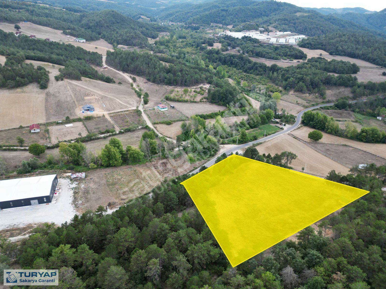Sakarya Geyve Ilıca Mahallesinde 8320 M2 Satılık Arazi