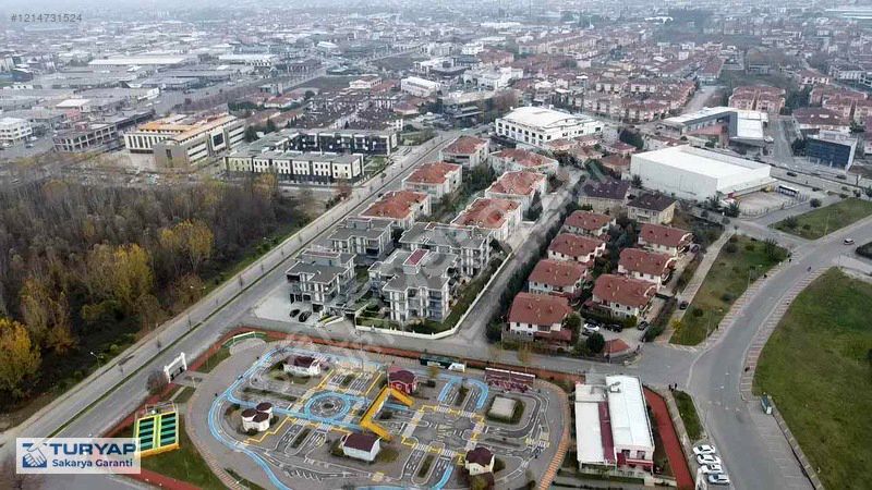 Sakarya Serdivan İstiklal' de Eşsiz Lokasyonda Satılık 3+1 Daire