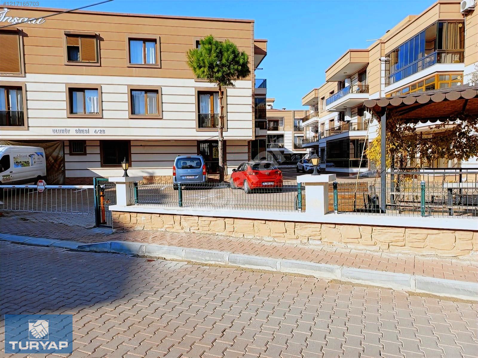 İZBANA YAKIN - MERKEZİ KONUM - AYRI MUTFAK - KİRACILI 2+1 DAİRE