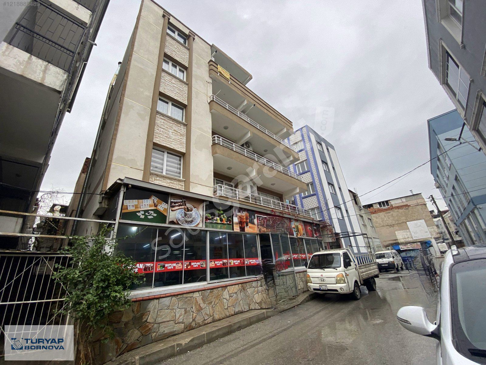 Turyap Bornova'dan Mevlana'da Satılık Geniş Köşe İşyeri-Dükkan