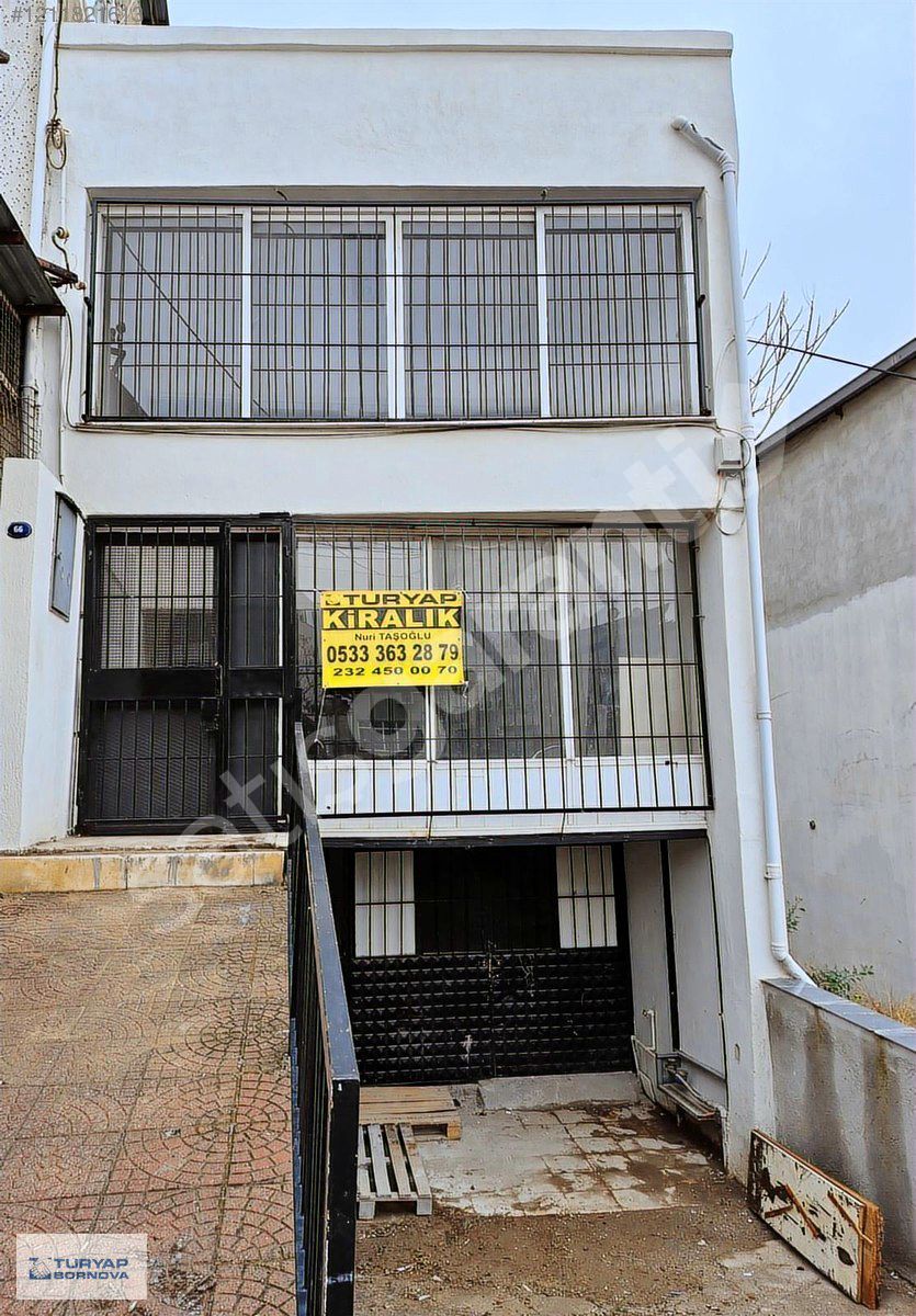 Turyap Bornova'dan Cadde Üzerinde 250m2 Üç Katlı Komple Bina