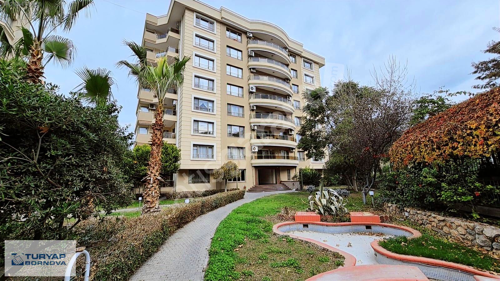 Bayraklı Osmangazi Mah. Site İçerisinde Çok Ferah 3+1