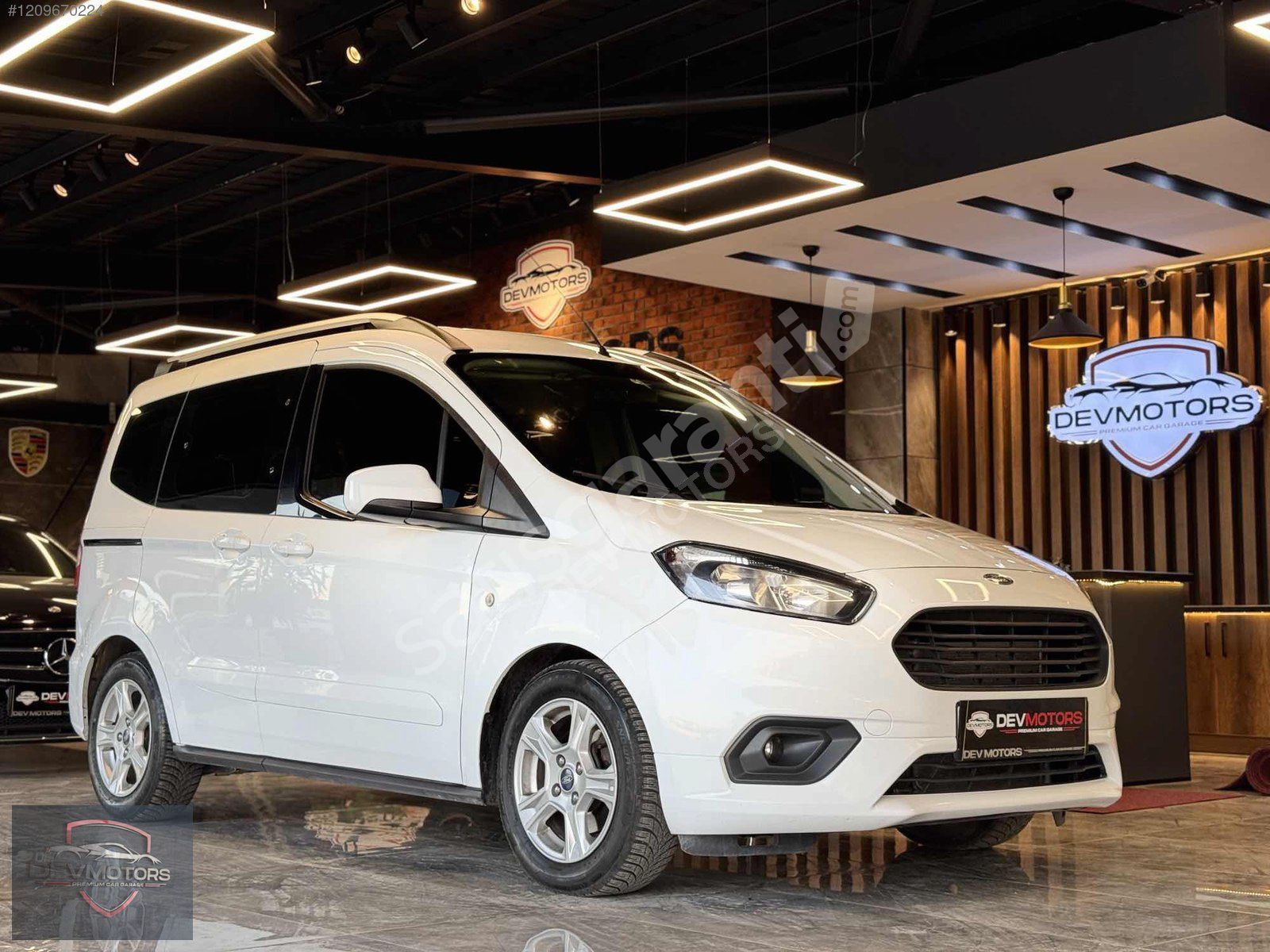 DEV MOTORS'TAN 2021 FORD TOURNEO CORİER 100HP 6 İLERİ VİTES