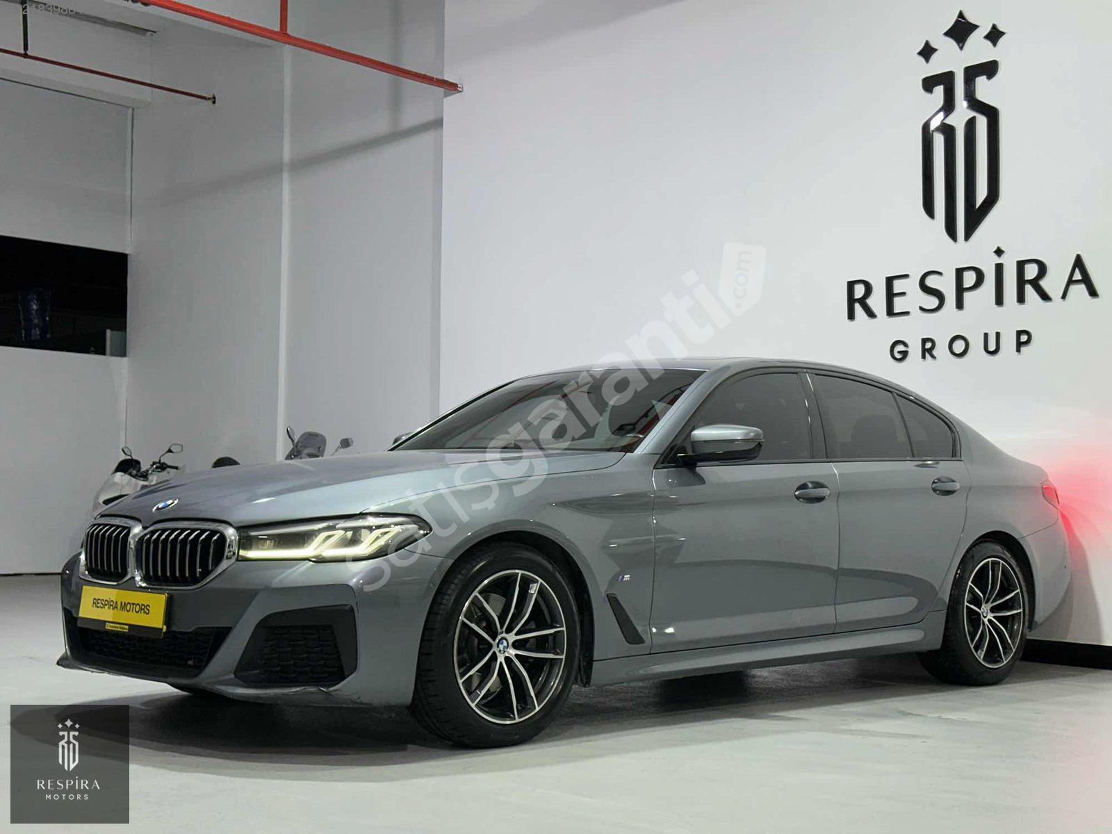 RESPİRA MOTORS 2020 BMW 520i HARMAN/VAKUM/E.BGJ/ISTMA/HAFIZA