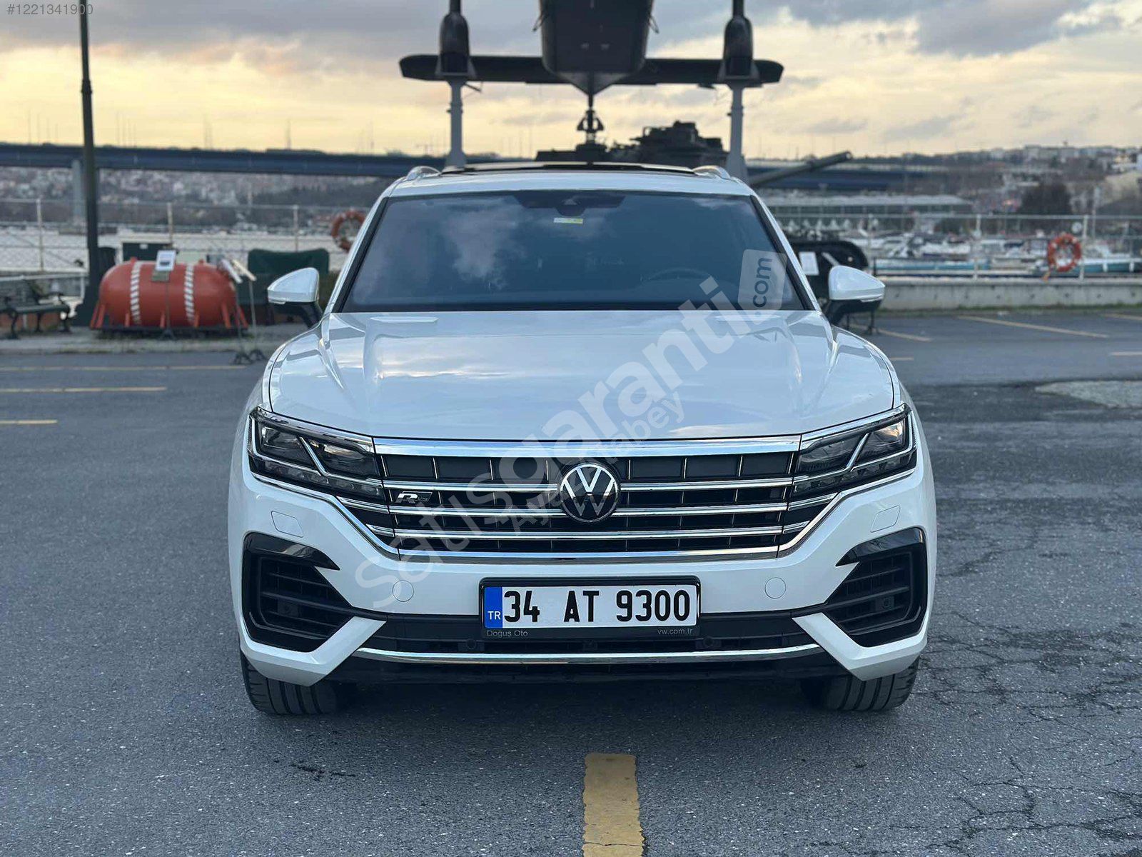 AYAZ ATABEY'DEN 2020 VW TOUAREG 3.0 TDI İÇ DIŞ R LİNE