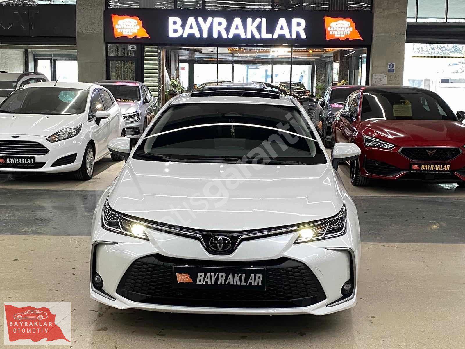 BAYRAKLAR'DAN 2023 TOYOTA COROLLA 1.5 DREAM X-PACK OTOMATİK