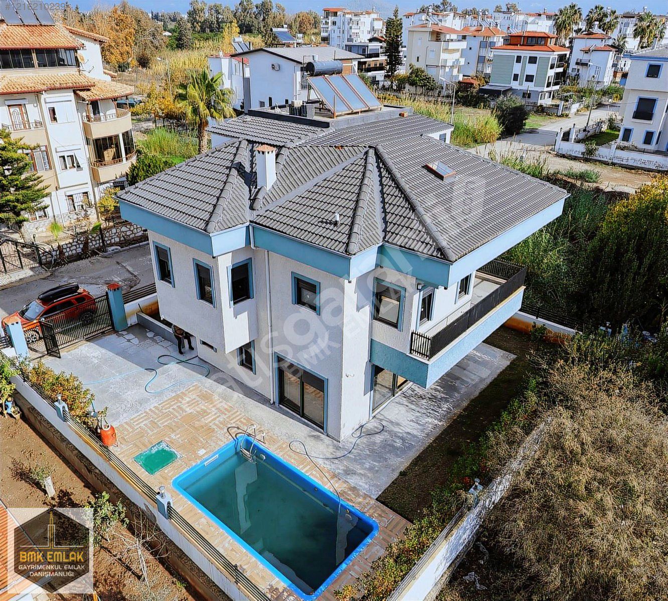 BMK EMLAKTAN ANTALYA FİNİKEDE MUHTEŞEM SATILIK TRİPLEX VİLLA