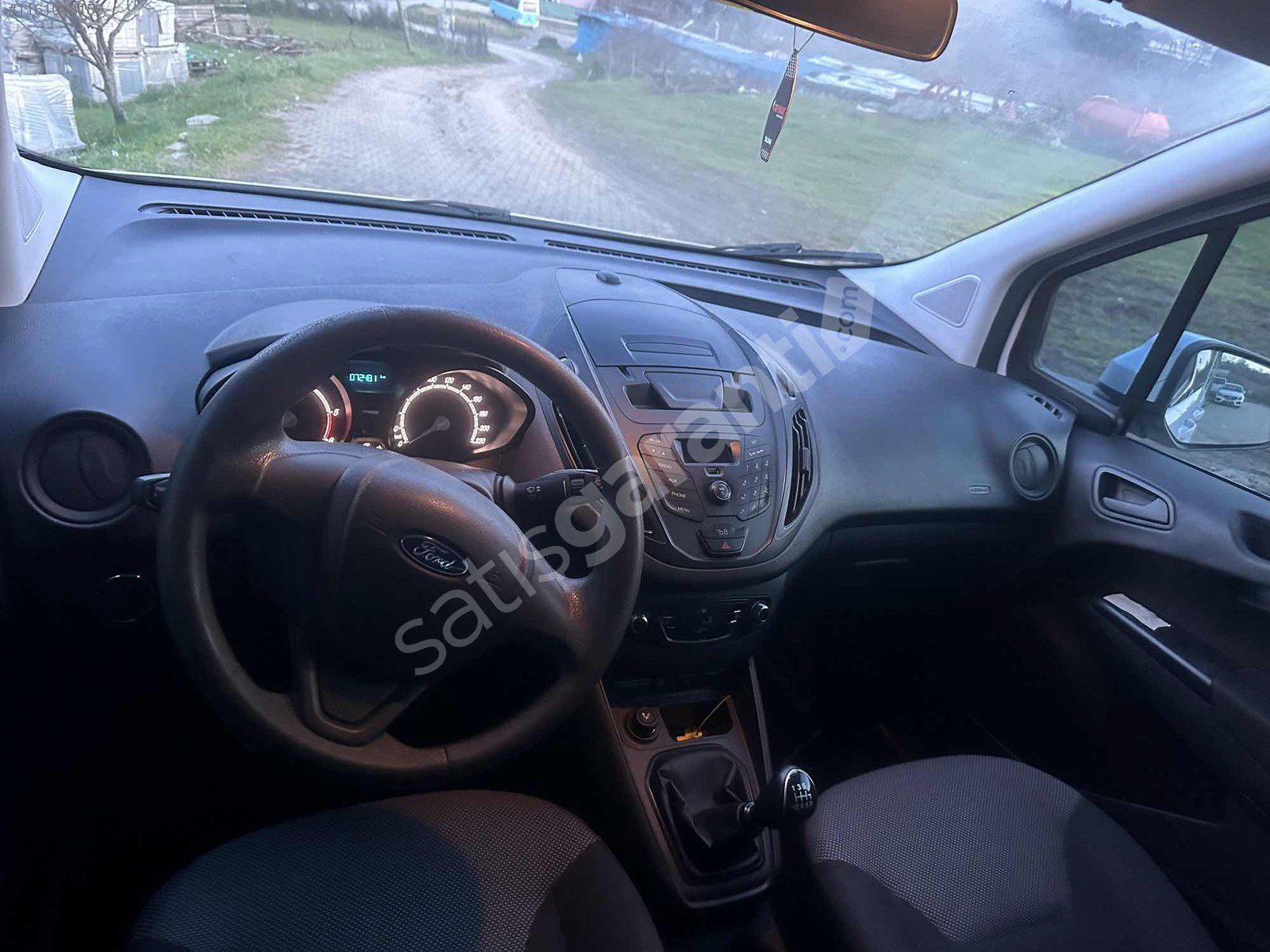 FORD TOURNEO COURİER 72.000 km star stopl