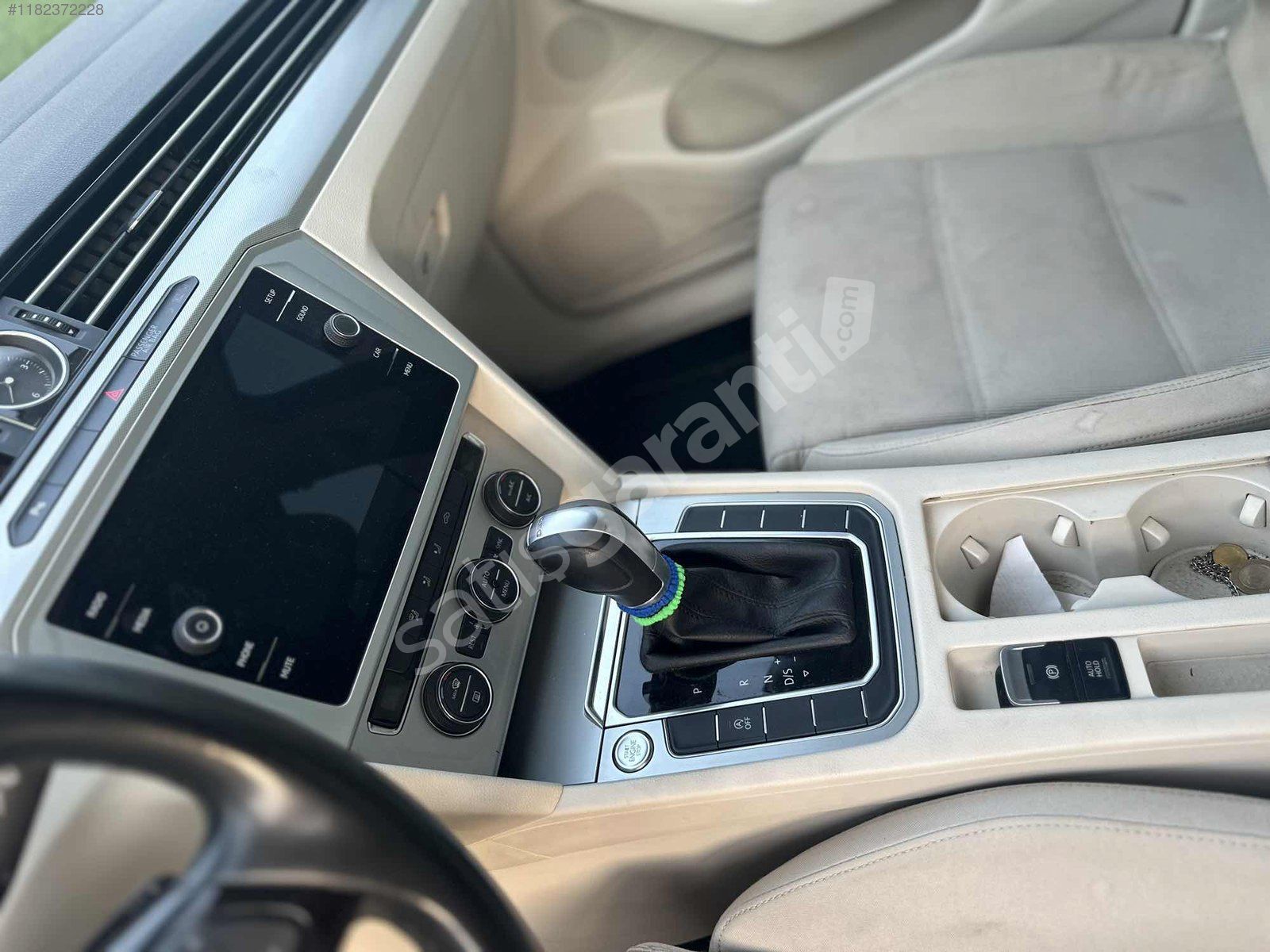 Tablet Ekran 1.4 TSI Comfortline Dış siyah İç bej