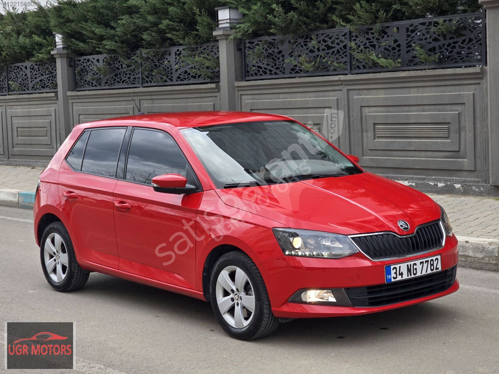 UGR MOTORS'DAN 2015 MODEL HATASIZ BOYASIZ SKODA FABİA 1.2TSİ DSG
