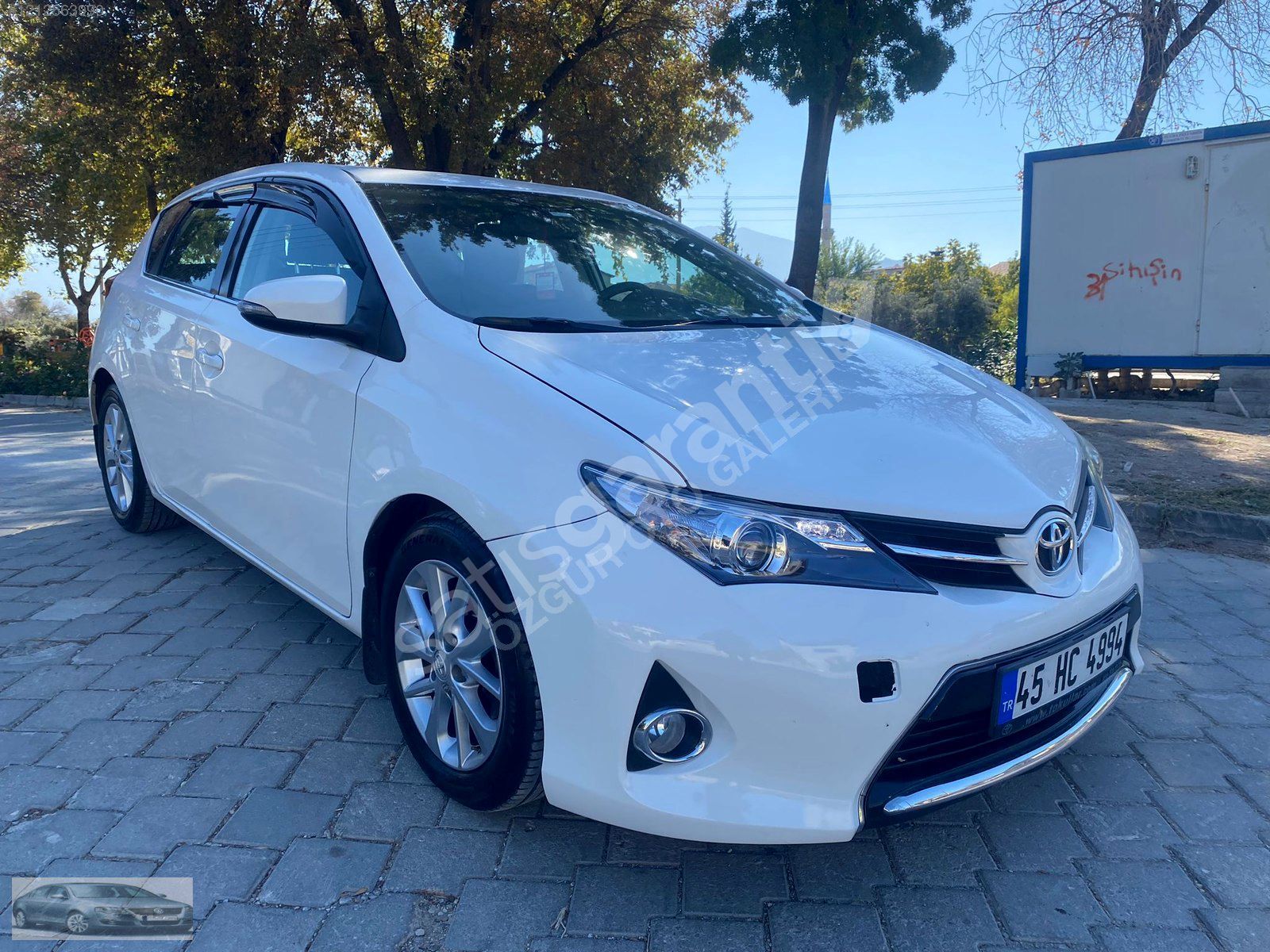 ÖZGÜR OTO GALERİDEN İLK ELDEN 1.4D4 OTOMATİK AURİS DEĞİŞENSİZ