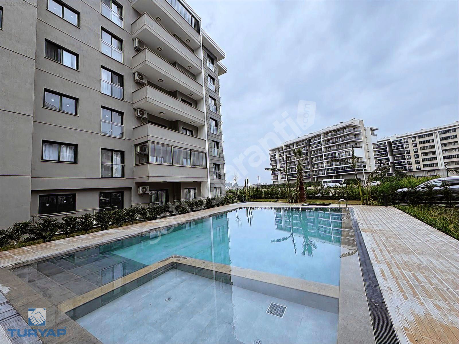 TORBALI DA HAVUZLU GÜVENLİKLİ SİTEDE KİRALIK 1+1 DAİRE