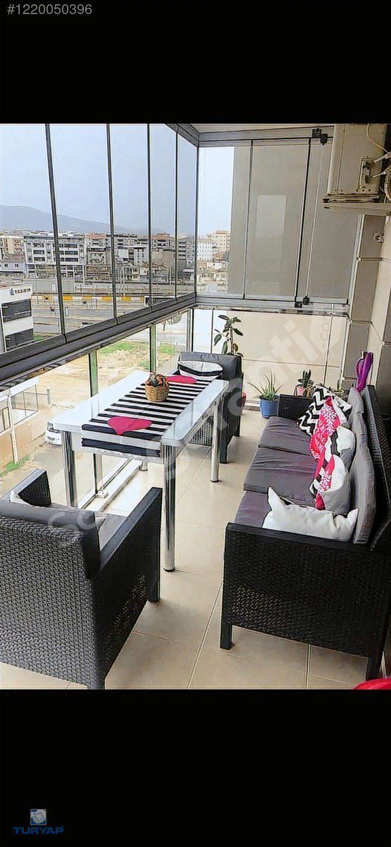 TORBALI DA HAVUZLU GÜVENLİKLİ SİTEDE SATILIK 3+1 LÜKS DAİRE