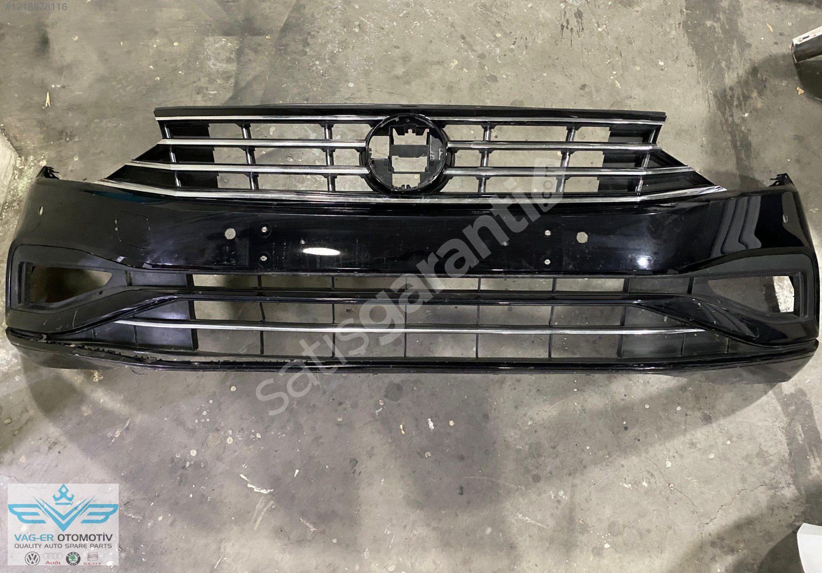 PASSAT B8.5 2021 MODEL ÖN TAMPON ORTA IZGARA PANJUR 3G0807221E