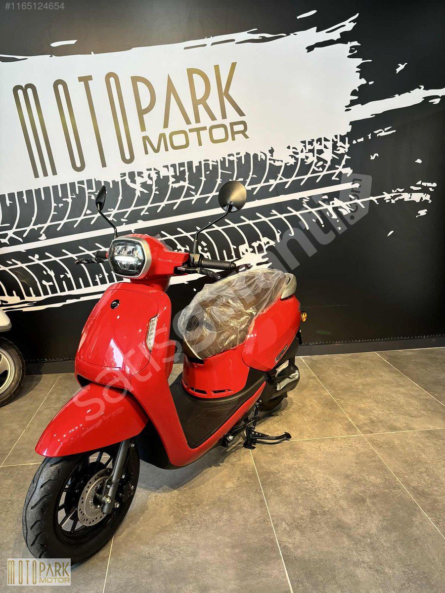 MOTOPARK MOTOR'DAN RKS VPS125 PEŞİN FİYATINA 12 TAKSİT