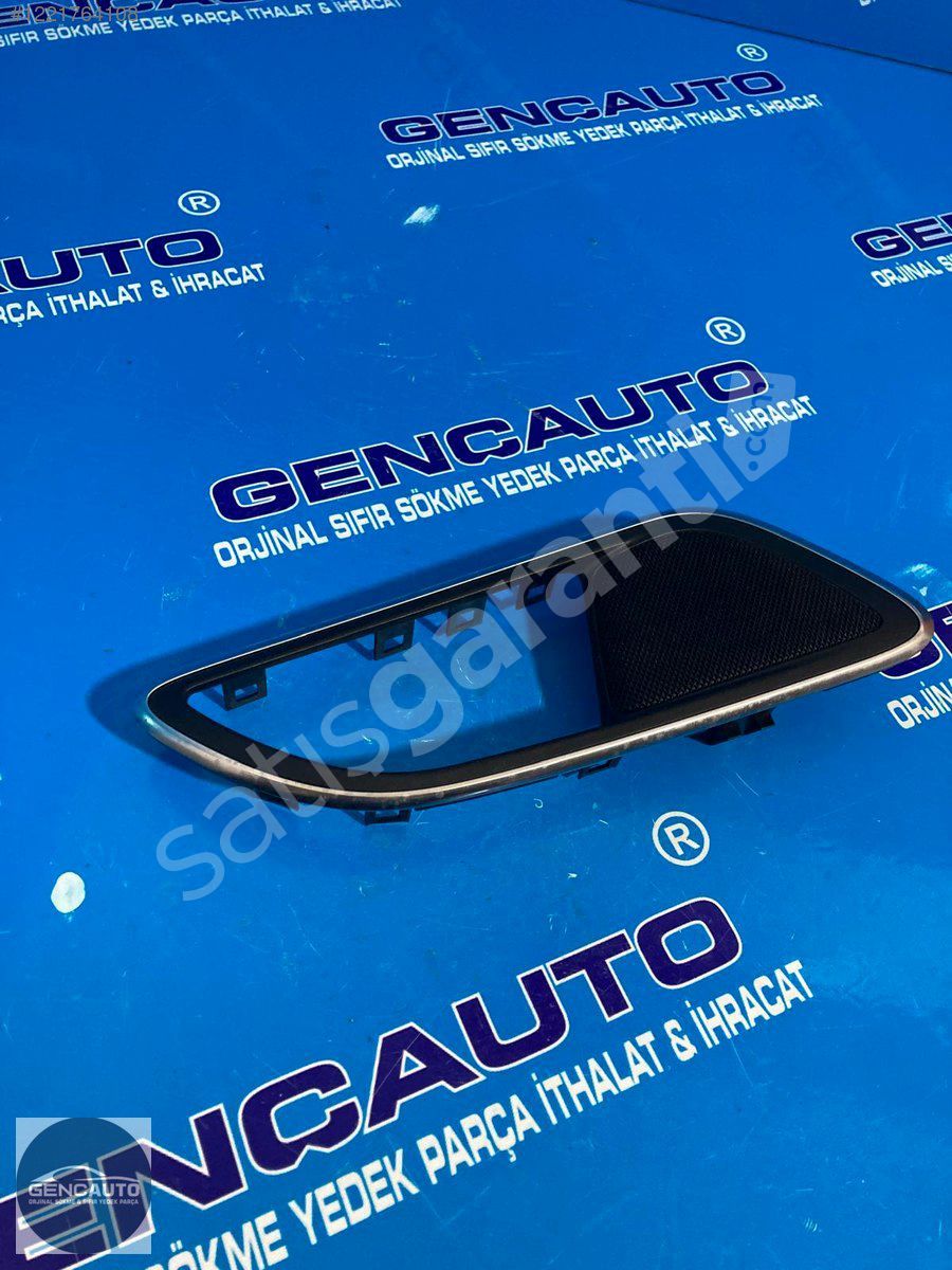 MERCEDES W117 CLA KAPI İÇ AÇMA KOLU ÇRCEVE SÖKME ORJ A2467300448