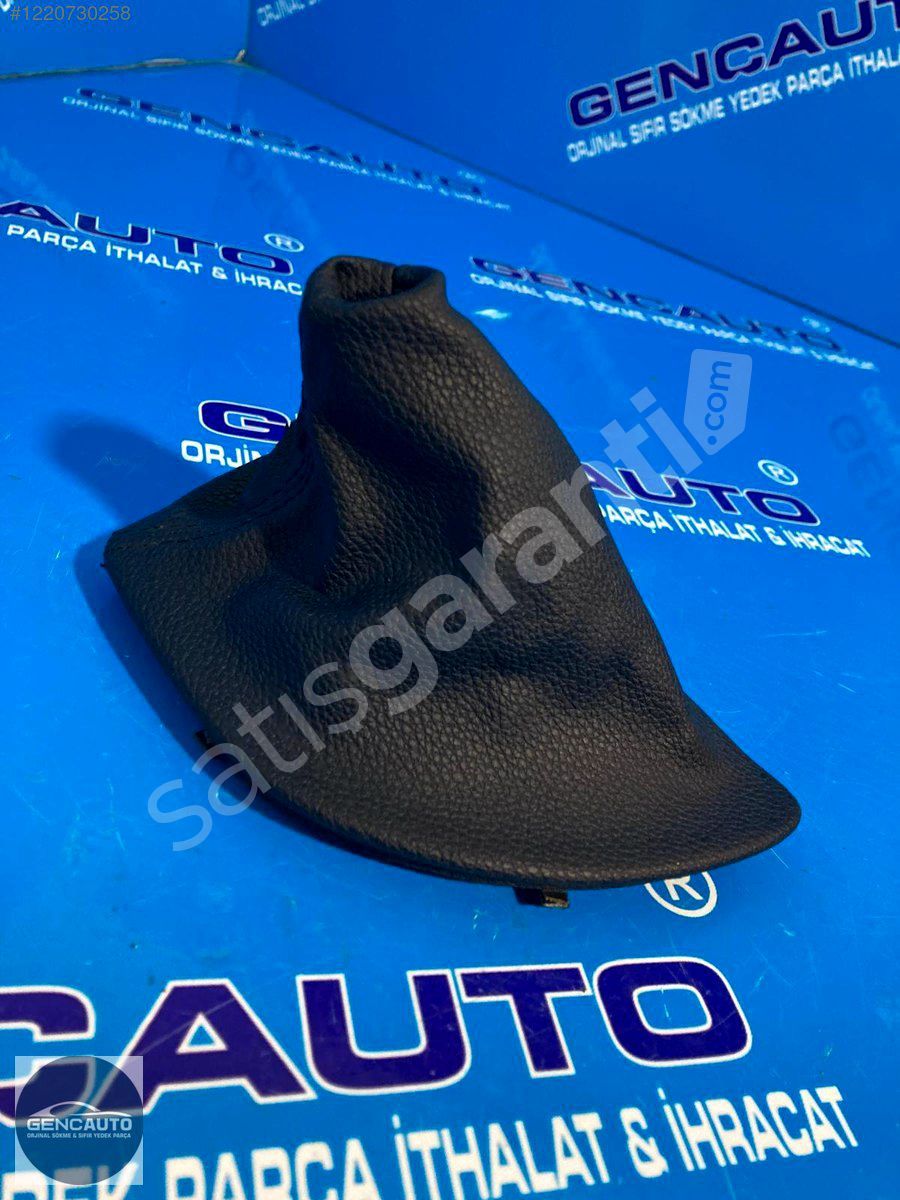 BMW E87 OTOMATİK VİTES KÖRÜĞÜ SÖKME ORJİNAL 7570529 SİYAH