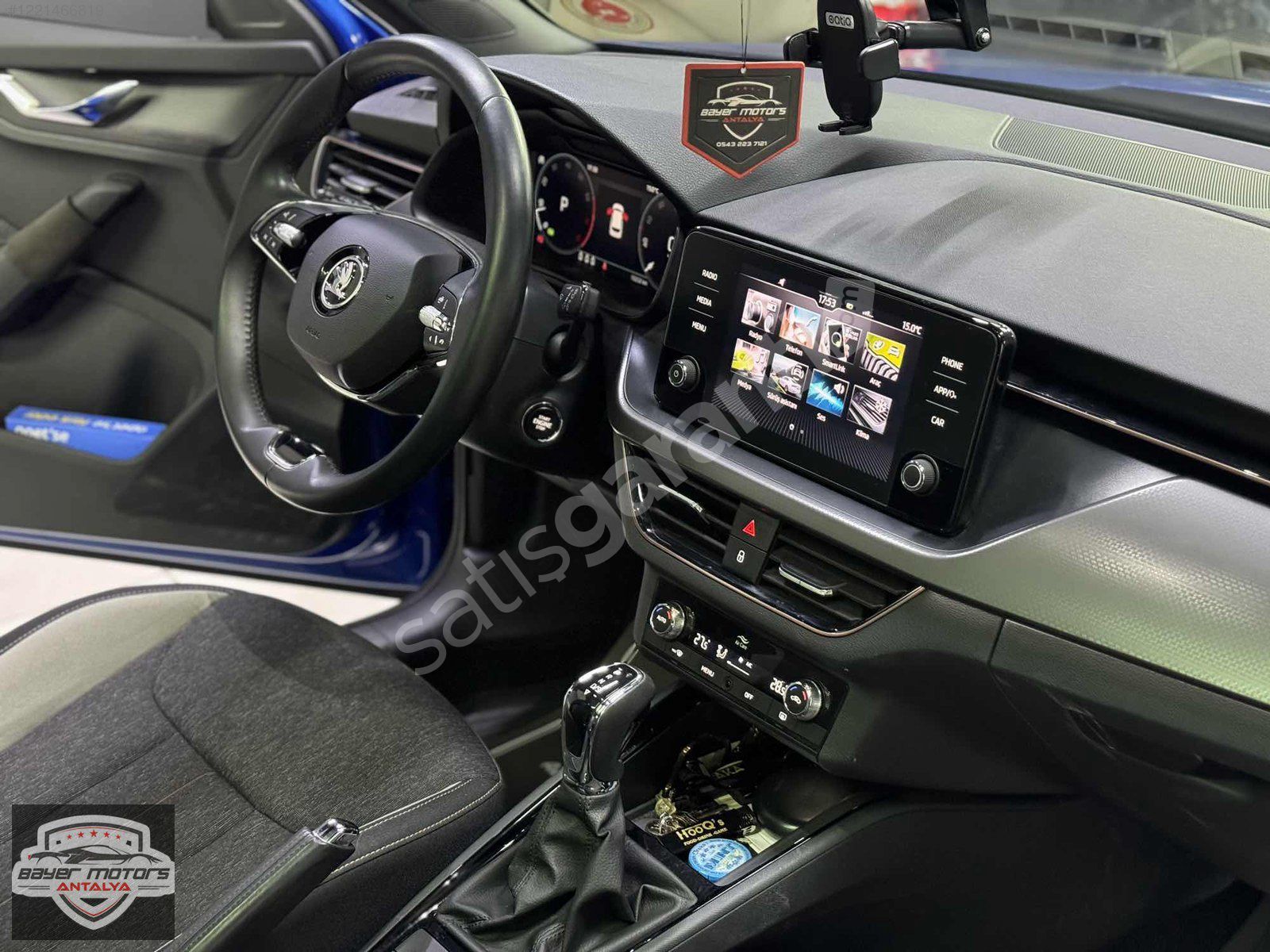 2023 SKODA KAMİQ 1.5 TSI PREMİUM CAM TAVAN BOYASIZ 10 BİN KM....