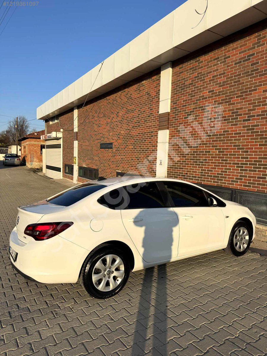 KAPLAN MOTORS'dan HATASIZ DİZEL OTOMATİK ASTRA 199 bin km de