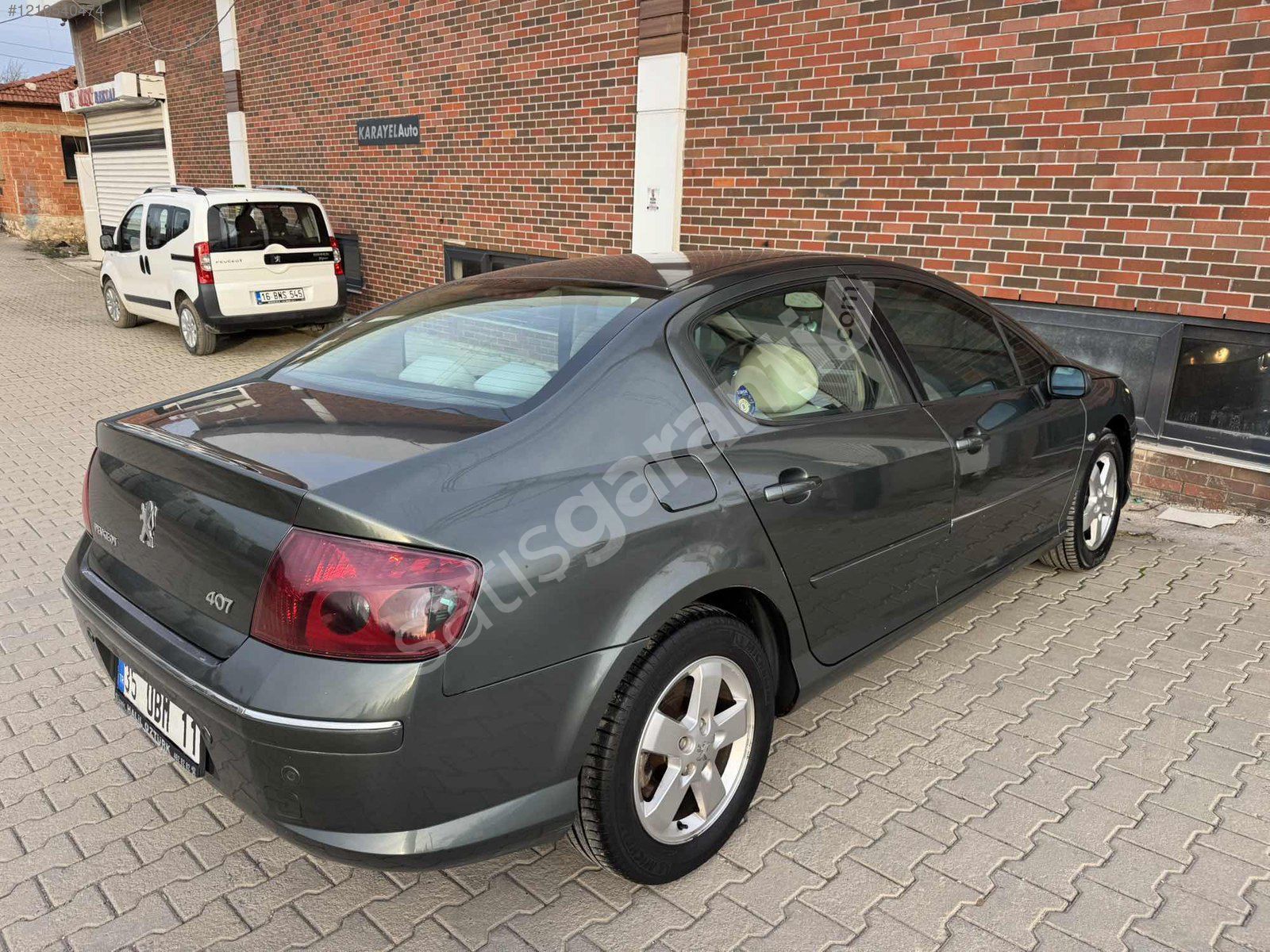 KAPLAN MOTORS'dan 149 bin km DE EN DOLU 407