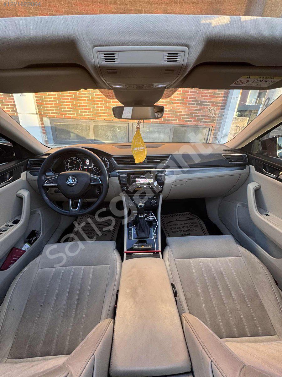 KAPLAN MOTORS'dan SÜPER B OTJİNAL CAM TAVAN 222 bin Km