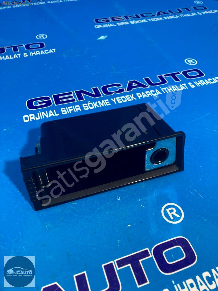 VW PASSAT CC B7 ORTA KONSOL ÖN KÜLLÜK SÖKME ORJ 3C0857309