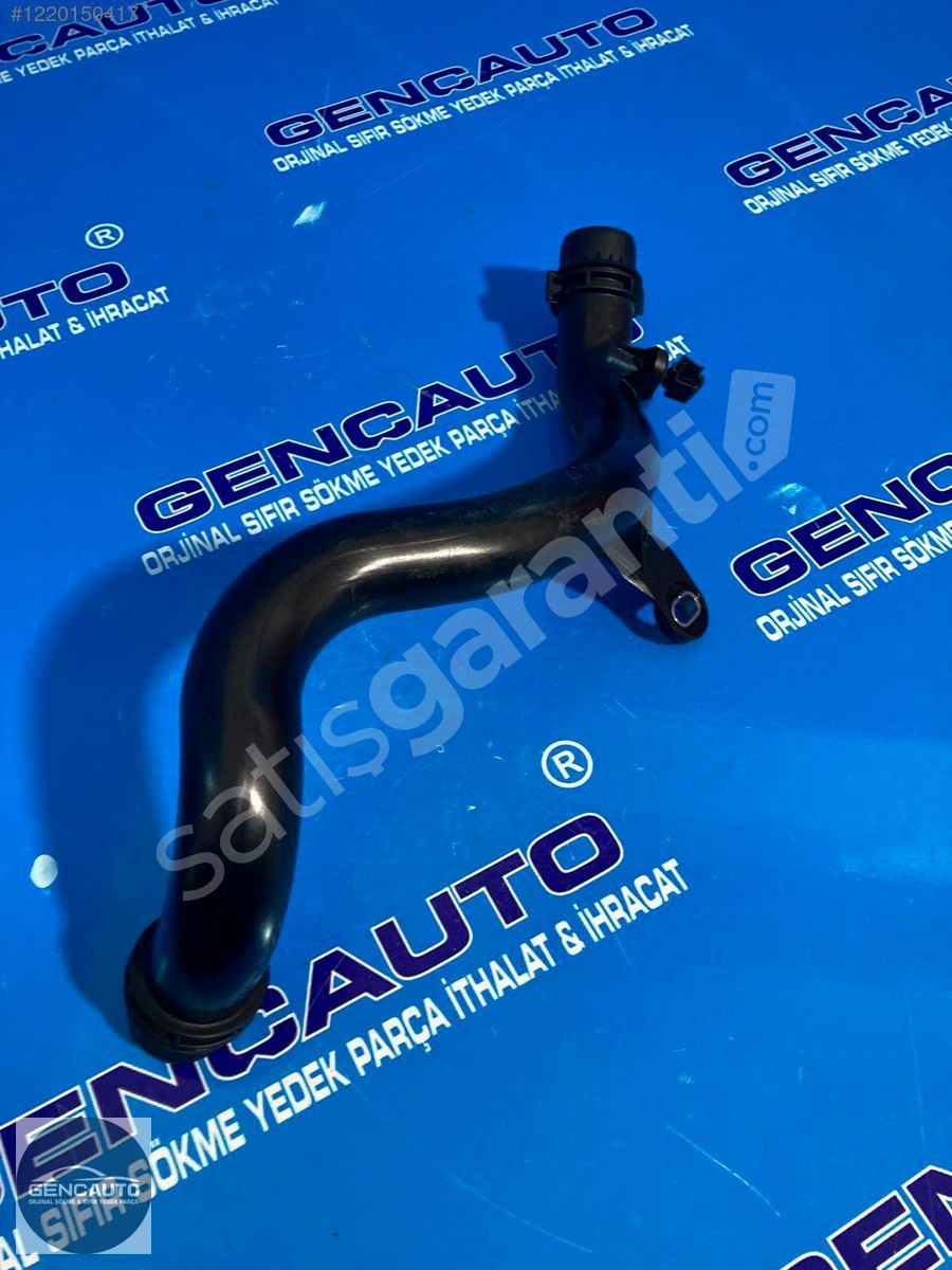 AUDİ A4 A5 RADYATÖR SU BORUSU SIFIR ORJİNAL 04L121071G