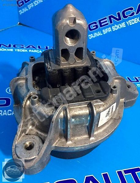 BMW F10 MOTOR TAKOZU SAĞ SÖKME ORJİNAL OEM 22117655142 N47 DİZ
