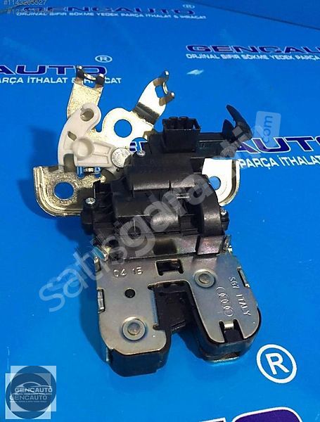 AUDİ A3 A6 BAGAJ KİLİDİ SIFIR ORJİNAL OEM 4H0827505 A