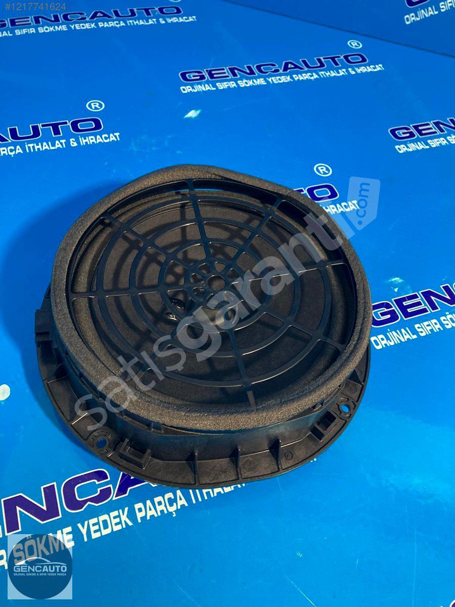 AUDİ A4 A5 Q5 KAPI HOPARÖRÜ SÖKME ORJİNAL 8W0035415 ÖN