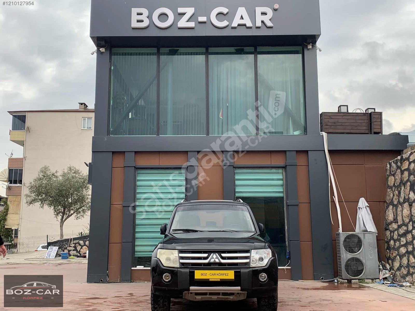 BOZ-CAR 2008 MİTSUBİSİHİ PAJERO 4X4 OTOMATİK/7 KİŞİLİK/SNROOF