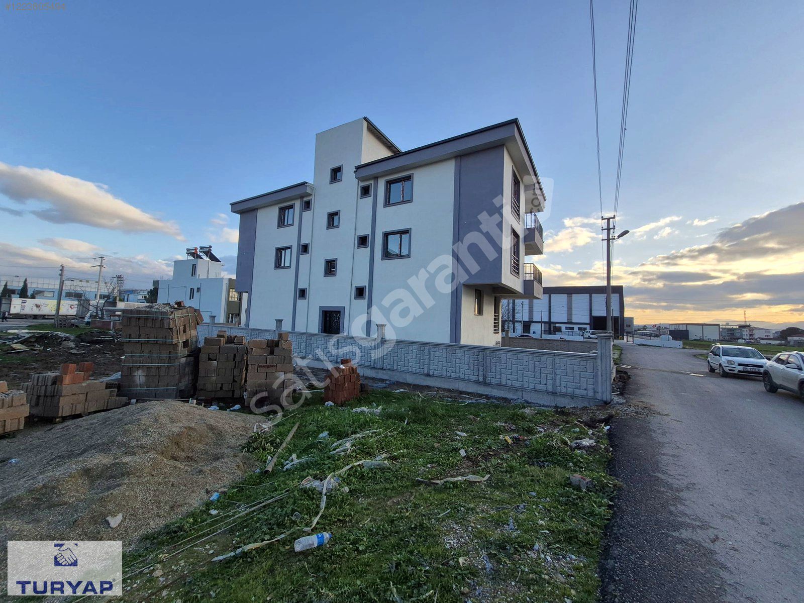 GAZİEMİR TURYAPTAN YAZIBAŞI MAH. SIFIR 1+1 SATILIK DAİRE