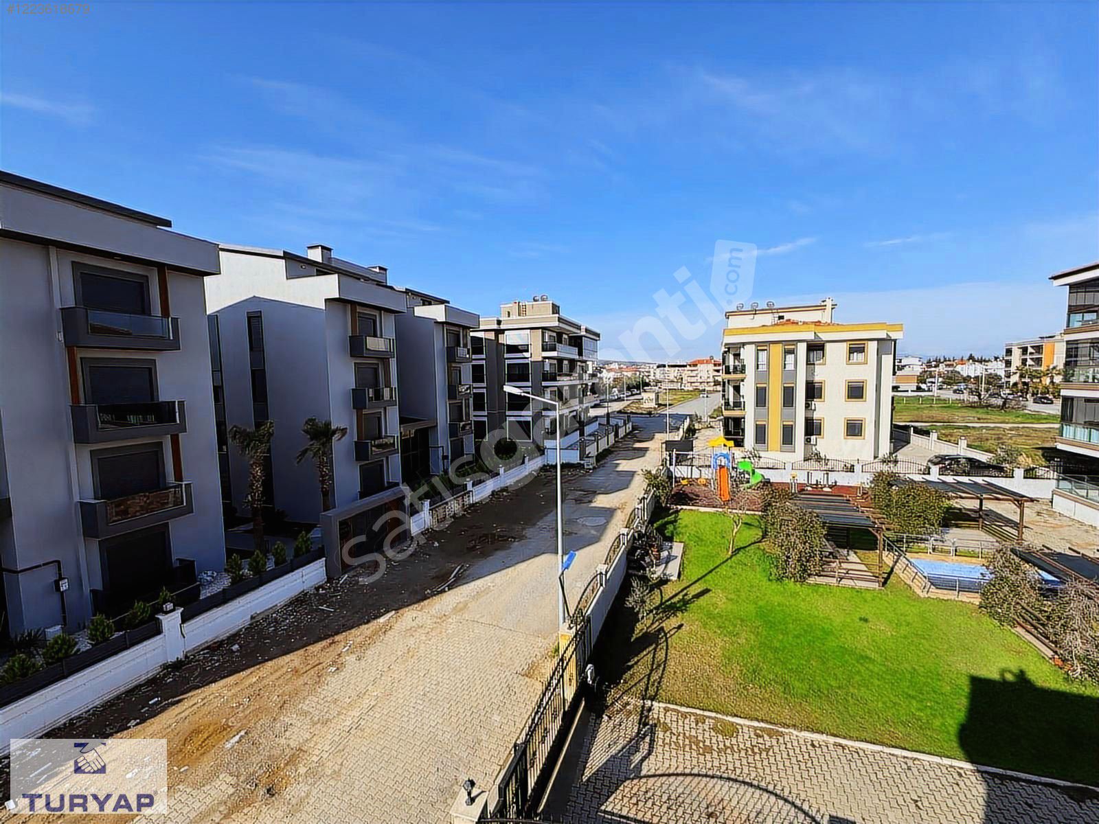 GAZİEMİR TURYAPTAN CÜNEYTBEY DE TRİPLEKS 4+1 VİLLA
