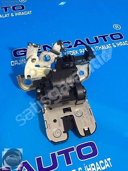 AUDİ A1 A3 A4 A5 A6 Q3 Q5 Q7 BAGAJ KİLİDİ SIFIR ORJ 8K9827505 A