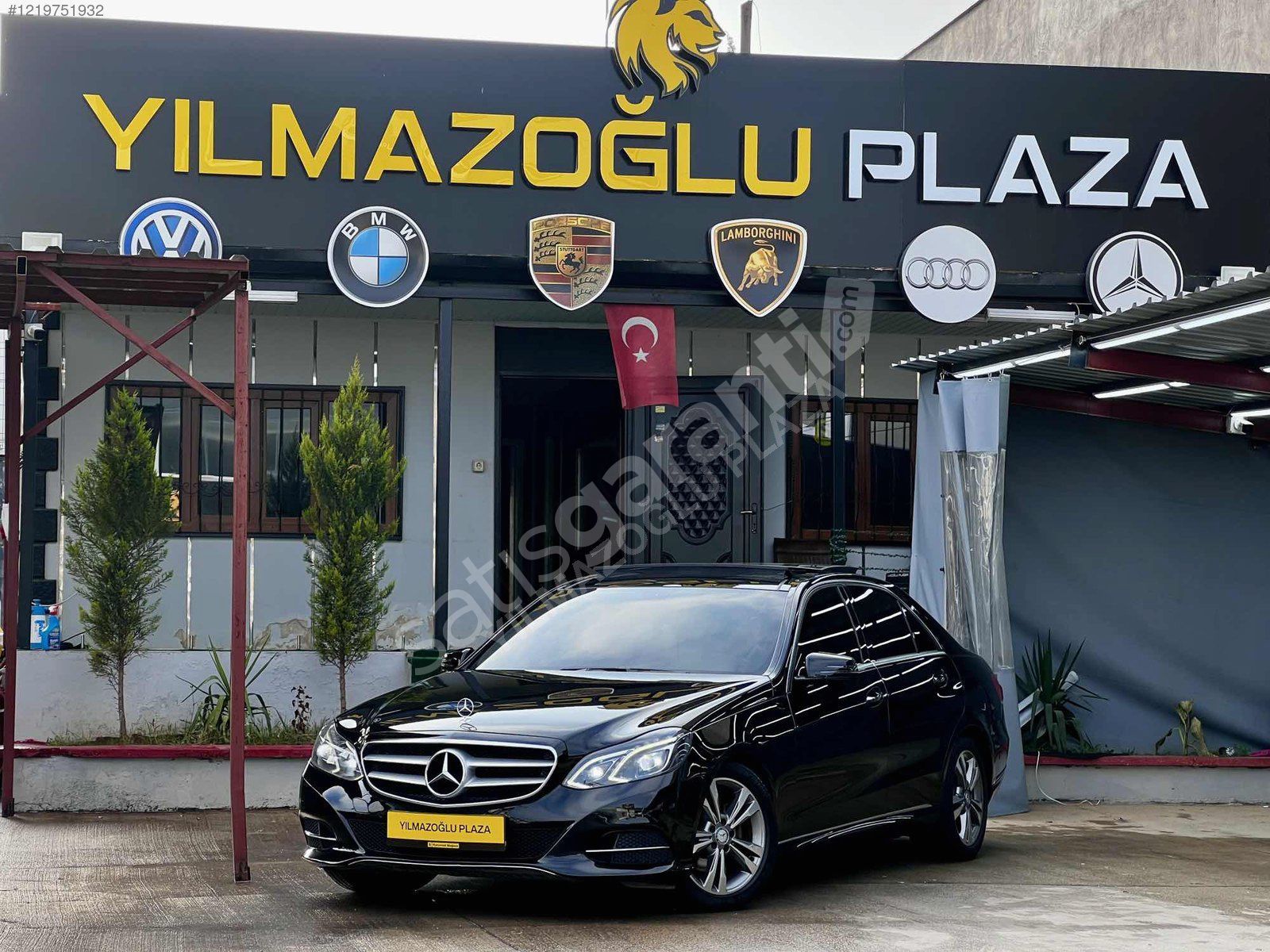 YILMAZOĞLU'DAN 2016 MERCEDES E180 EDİTİON CAM TAVAN HATASIZ FULL