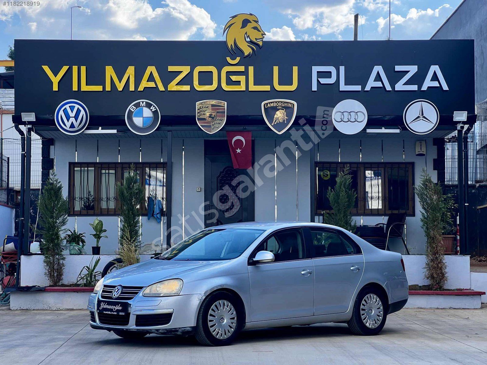 YILMAZOĞLU'DAN 2006 VW JETTA 1.6FSİ MİDLİNE HATASIZ