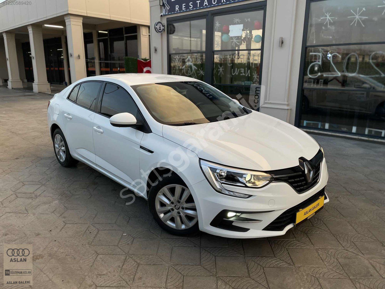 ASLAN GALERİ'DEN TEMİZ AİLE ARACI MEGANE JOY COMFORT