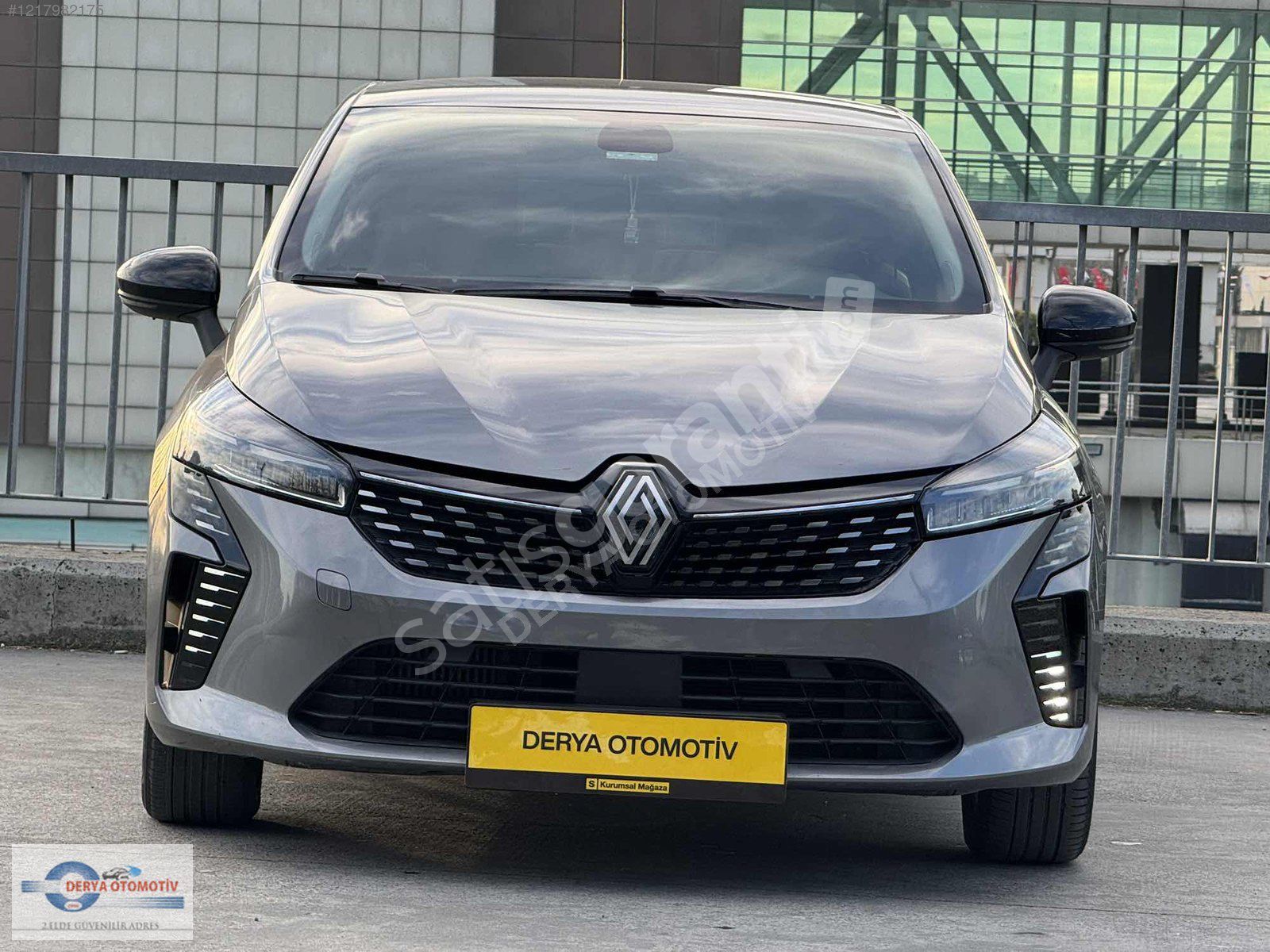 2024 ÇIKIŞLI YENİ KASA 1.0 TCE EVOLUTİON X-TRONİC ÇELİK JANT