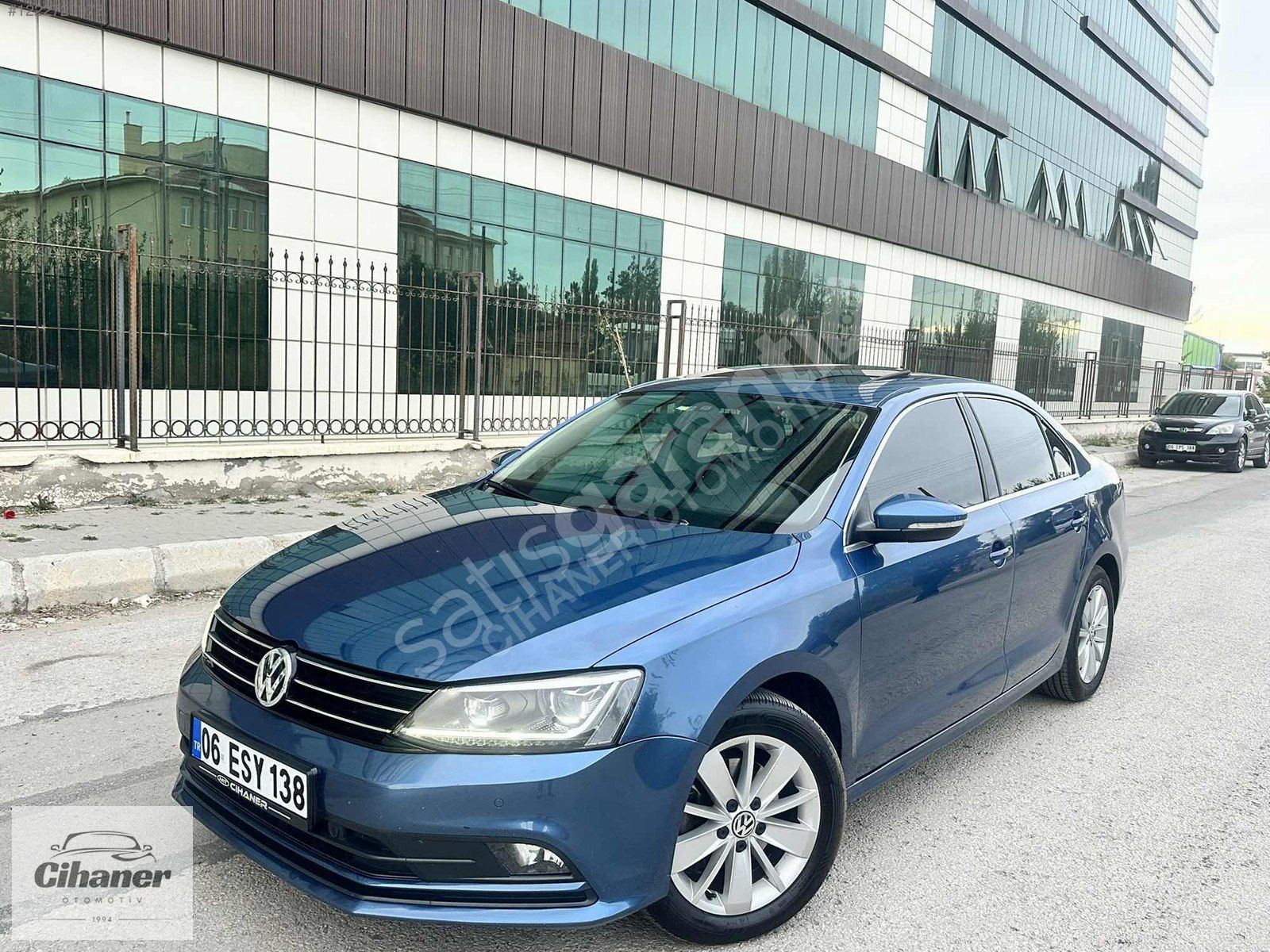 2015-DİZEL-OTOMATİK-1.6-TDİ-DEĞİŞENSİZ-DÜŞÜK-KM-ÖZEL-RENK-JETTA