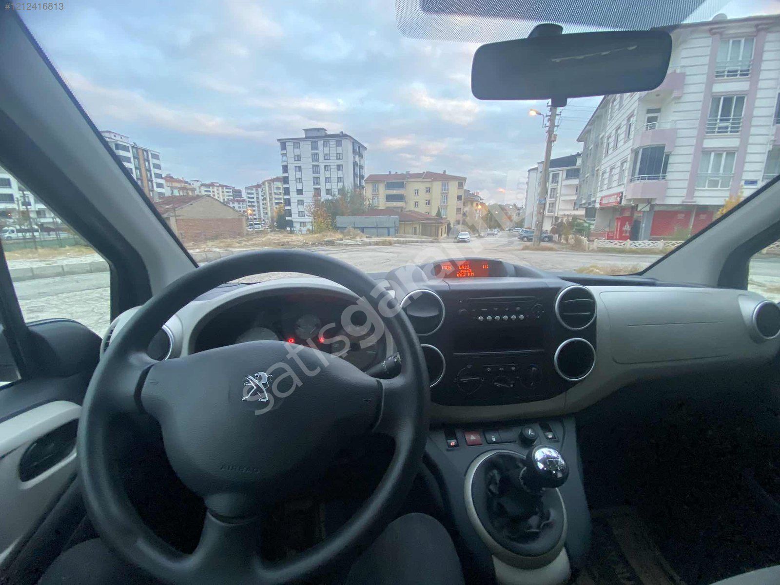 SIFIRDAN İLK SAHİBİNDEN 64.000km HATASIZ