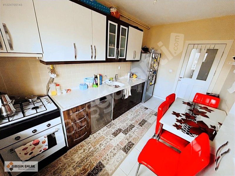 MEDİCANA HASTANESİNE VE PİAZZA AVMYE ÇOK YAKIN SATILIK 3+1 DAİRE