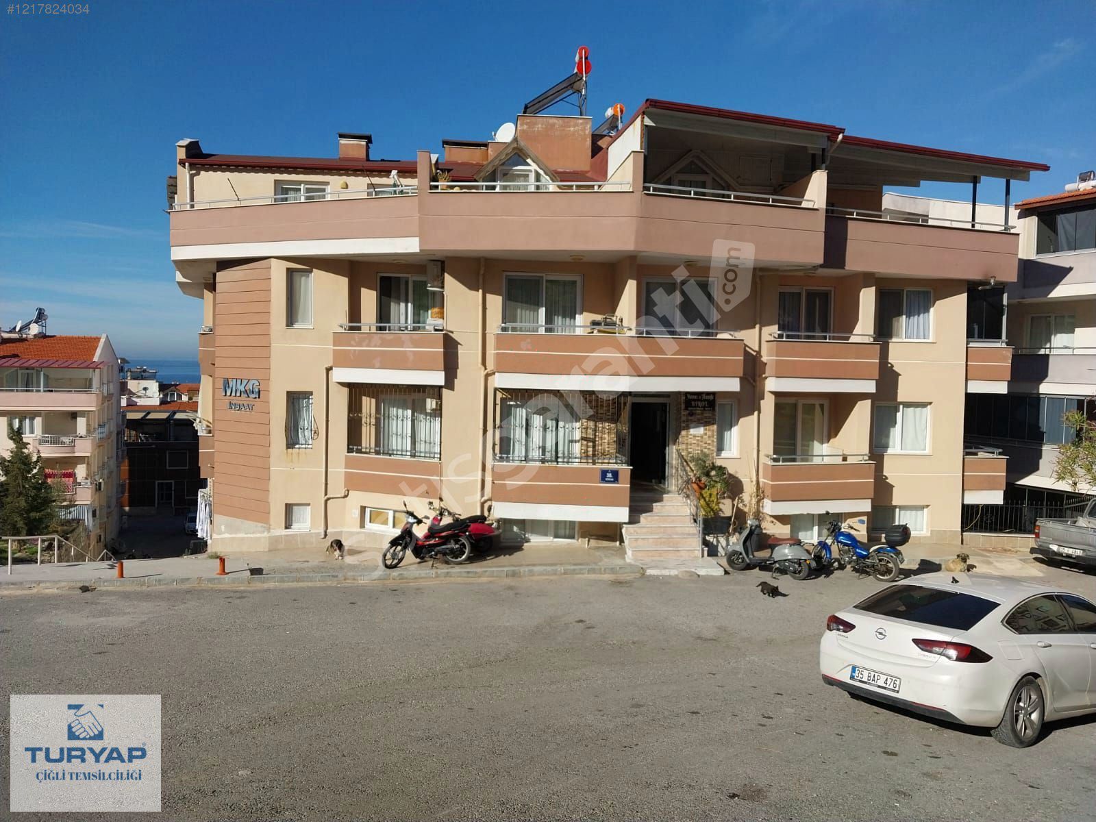 Dikili Salimbey Mahallesi'nde Satılık 4+1 Dubleks Daire