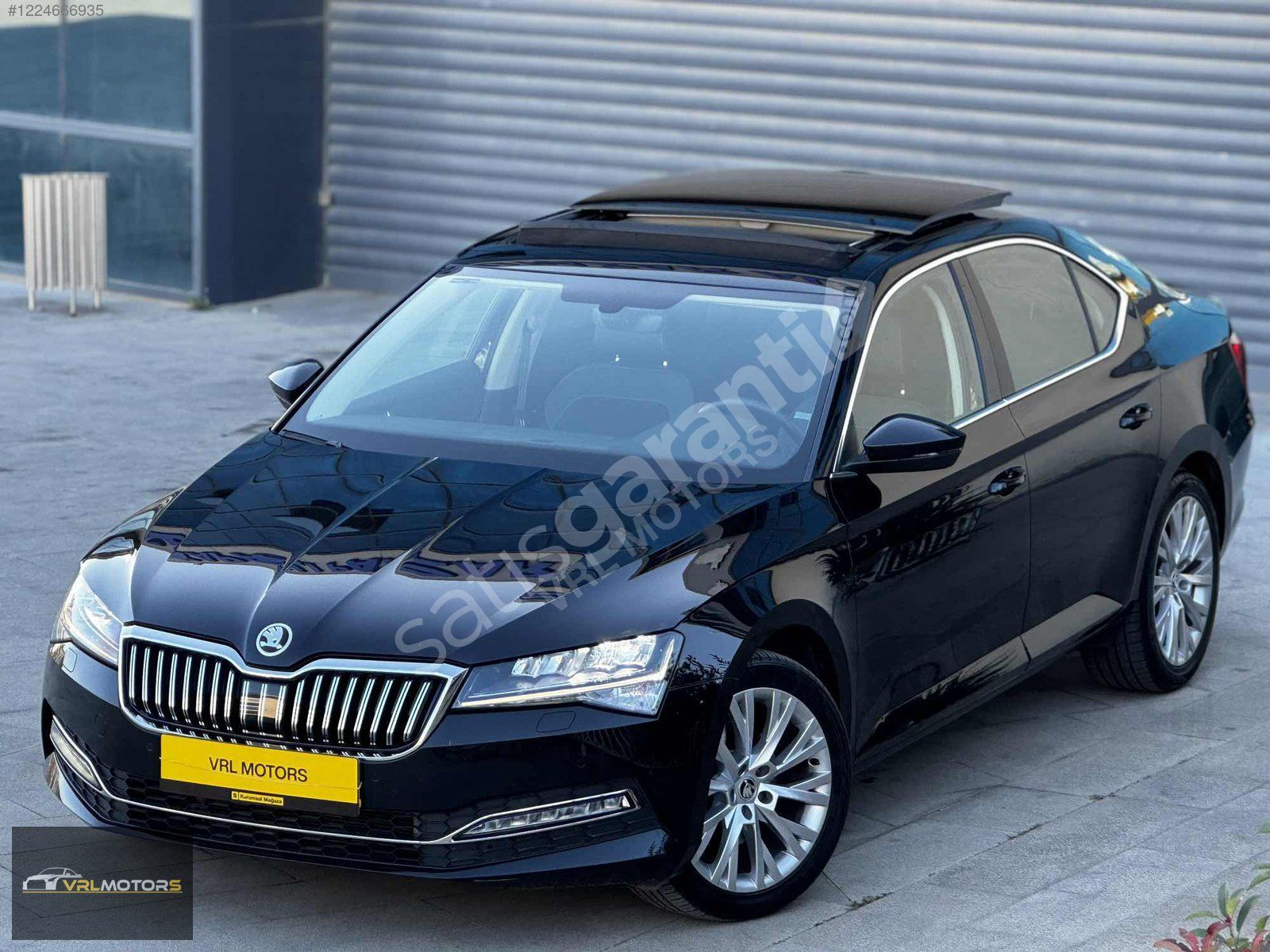 VRL MOTORS 2023 SKODA SUPERB PANORAMİK CAM TAVAN *23.500 KM
