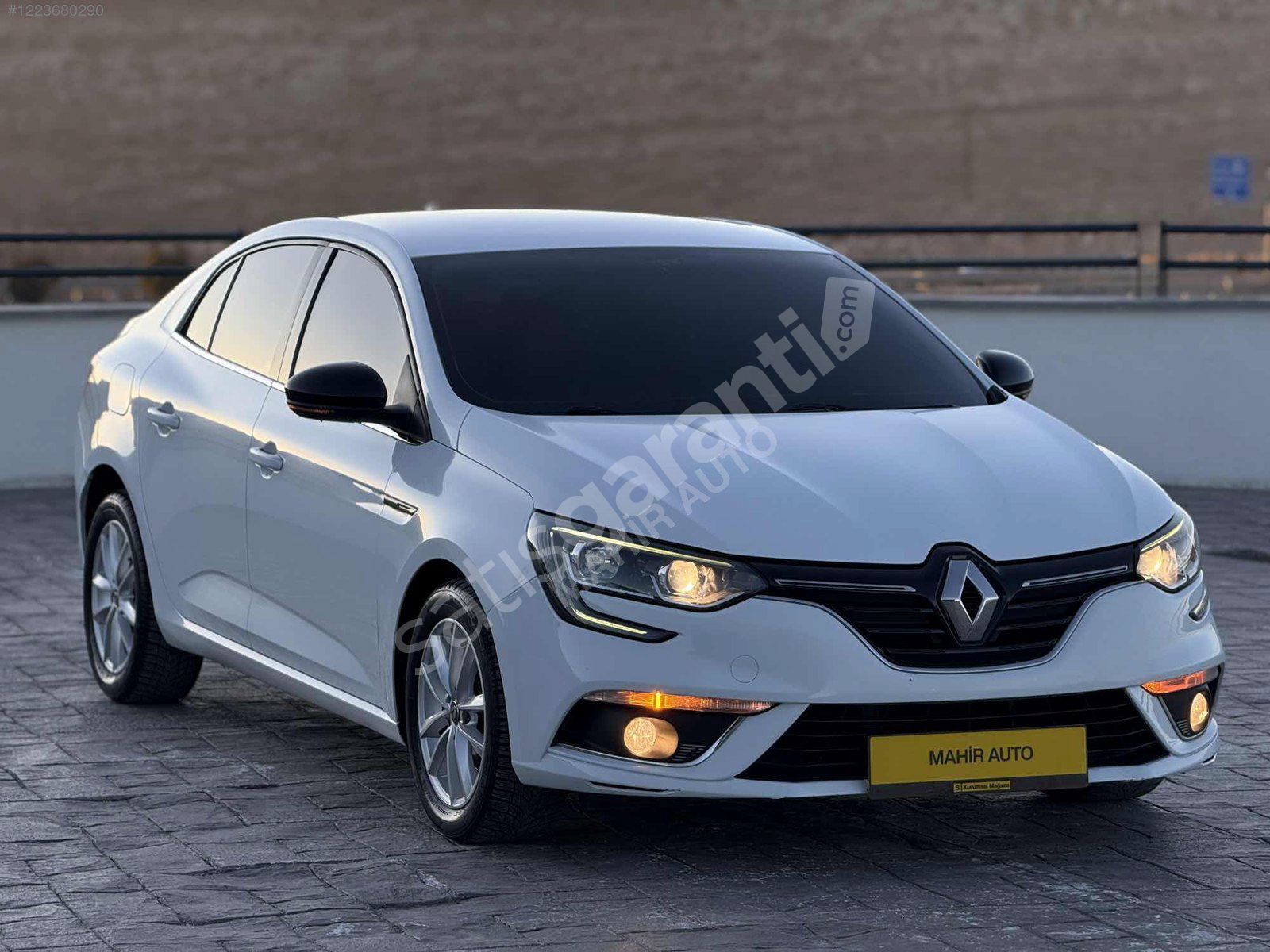 "MAHİR AUTO" 2019 MODEL MEGANE TOUCH HATASIZ