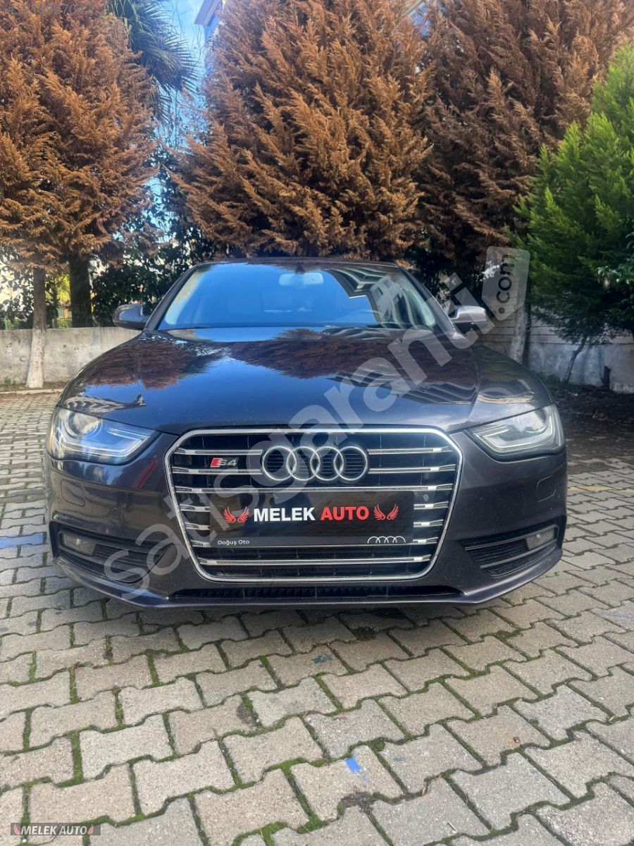 MELEK AUTO'DAN BİR PARÇA LOKAL BOYALI 2013AUDİ A4 2.0 TDI 177 BG